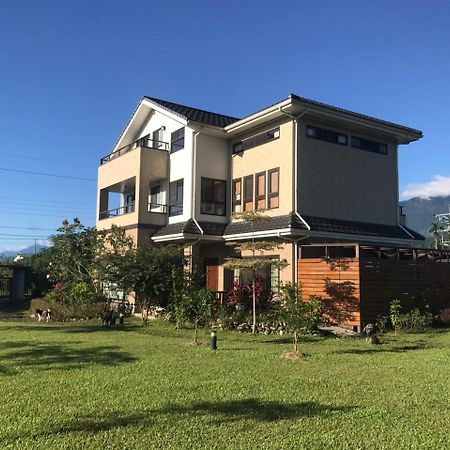 Celine'S B&B Fenglin Exterior photo