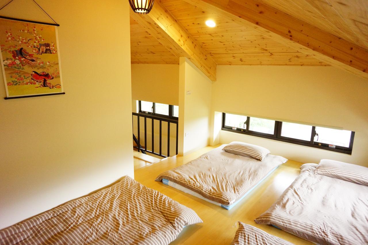 Celine'S B&B Fenglin Exterior photo