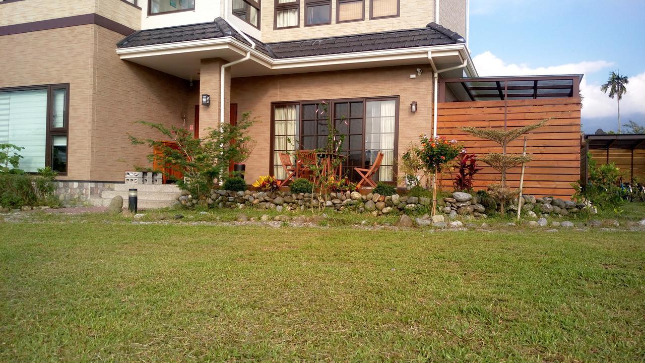 Celine'S B&B Fenglin Exterior photo