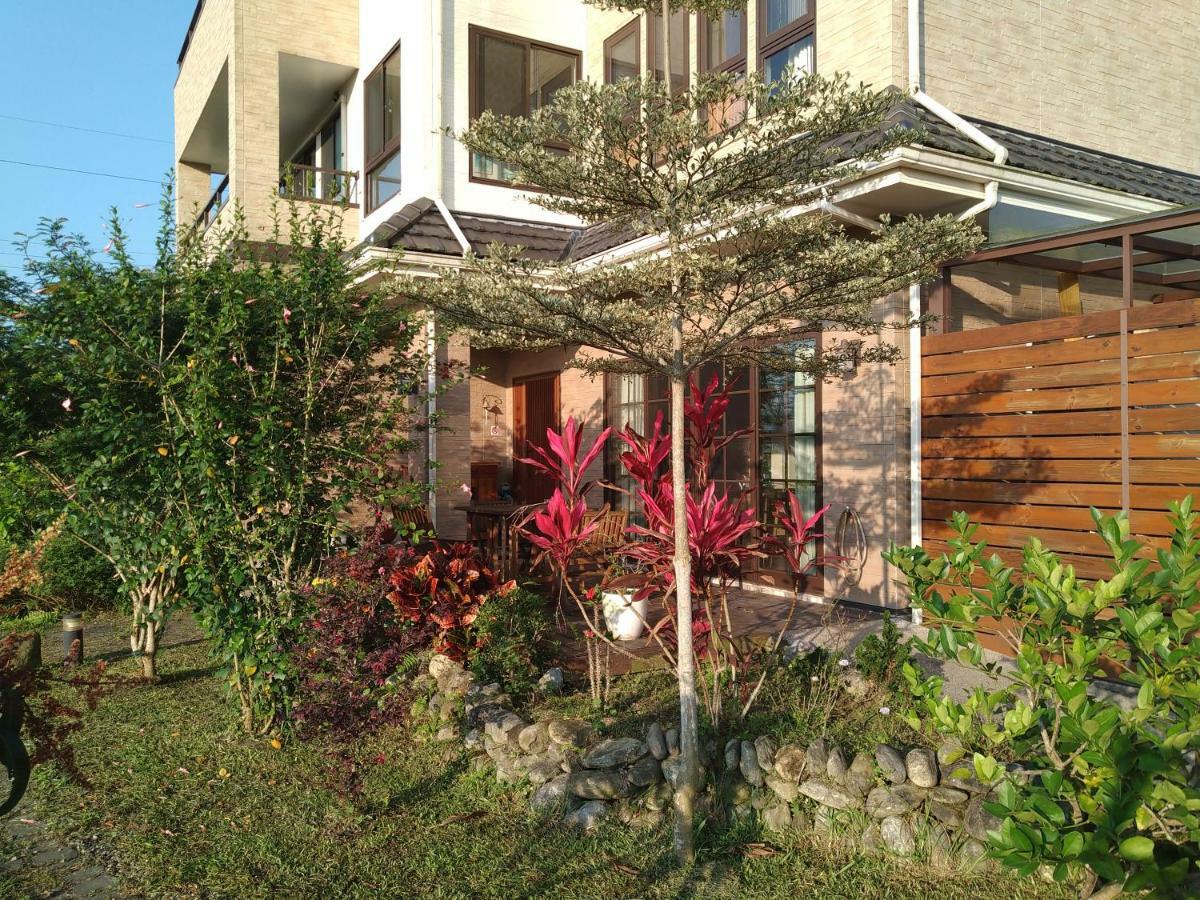 Celine'S B&B Fenglin Exterior photo
