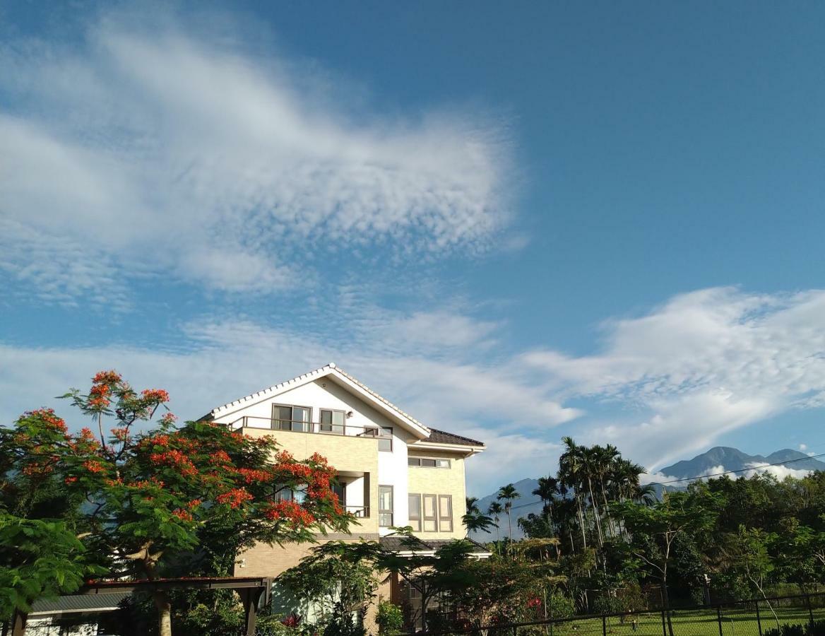 Celine'S B&B Fenglin Exterior photo